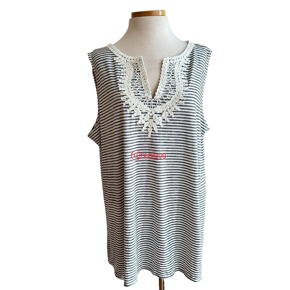 Max Studio Striped Sleeveless Blouse Lace Crochet V Neckline Blue White 3X NWT